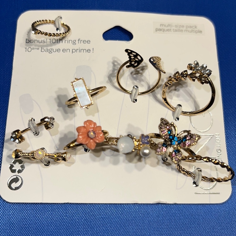 New ICING GOLD TONE MIXED BUTTERFLY CRYSTAL FLORAL RINGS - 10 PACK